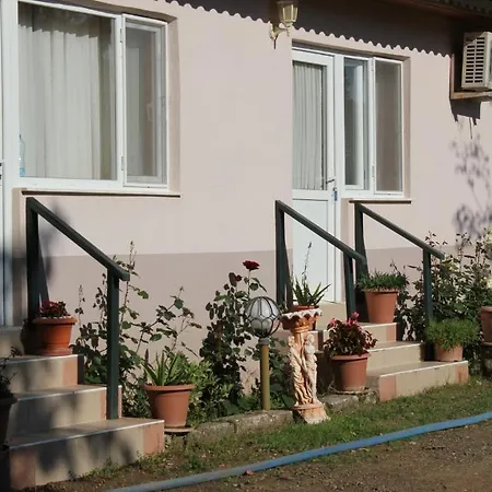 Garden Maison d'hôtes 2*
